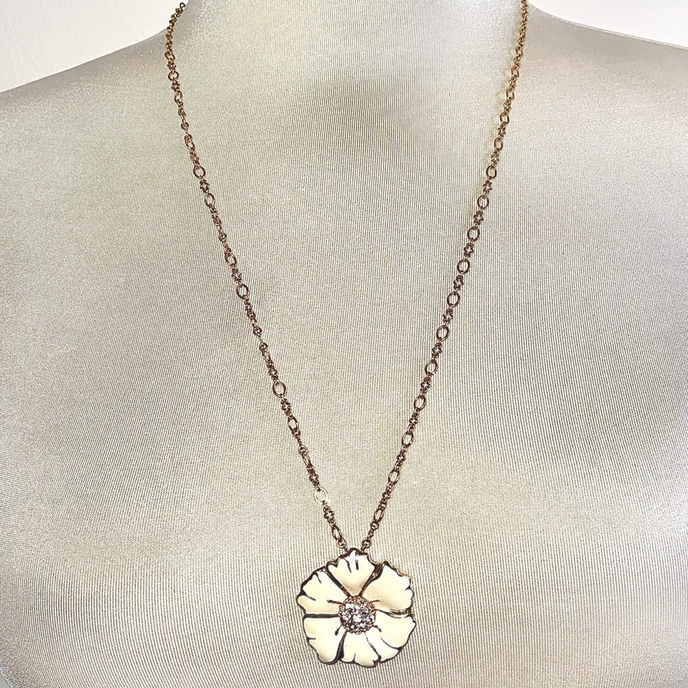 J. Crew Gold & Cream Flower w/Light Sapphire Center Pendant Necklace